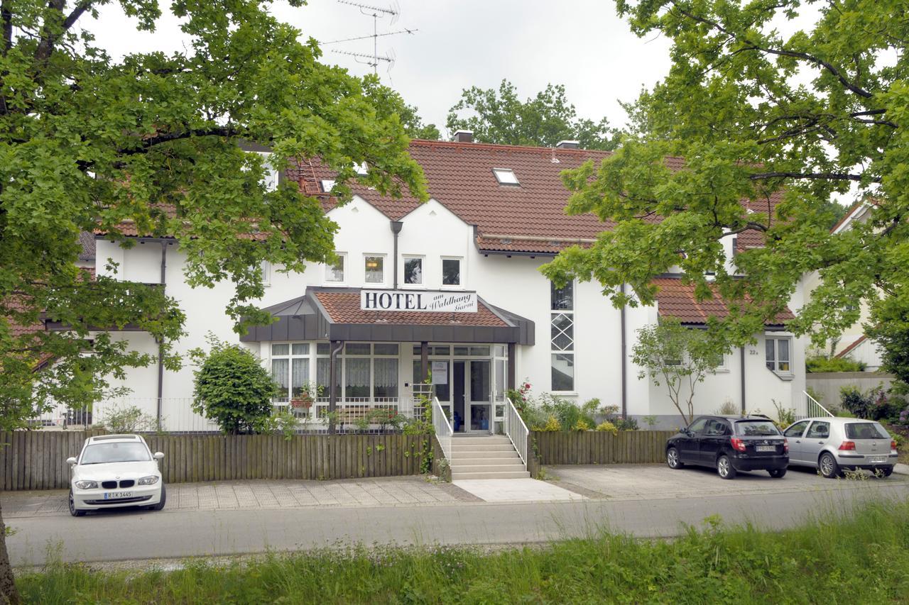 Hotel Garni Am Waldhang Gilching Exterior photo